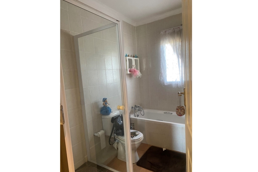 2 Bedroom Property for Sale in Vaalpark Free State